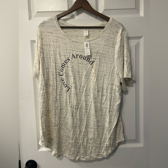Woman’s Old Navy Top - Love Comes Around - Picture 1 of 5